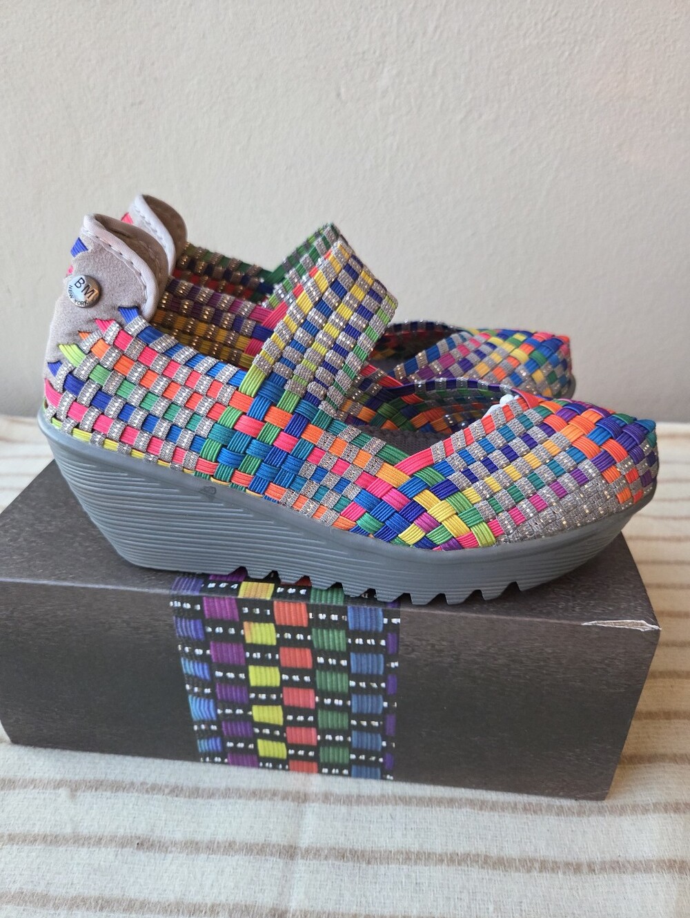 Bernie Mev Lulia Rainbow Woven Elastic Wedge Sandals - Sz 39  8.5  9 NIB